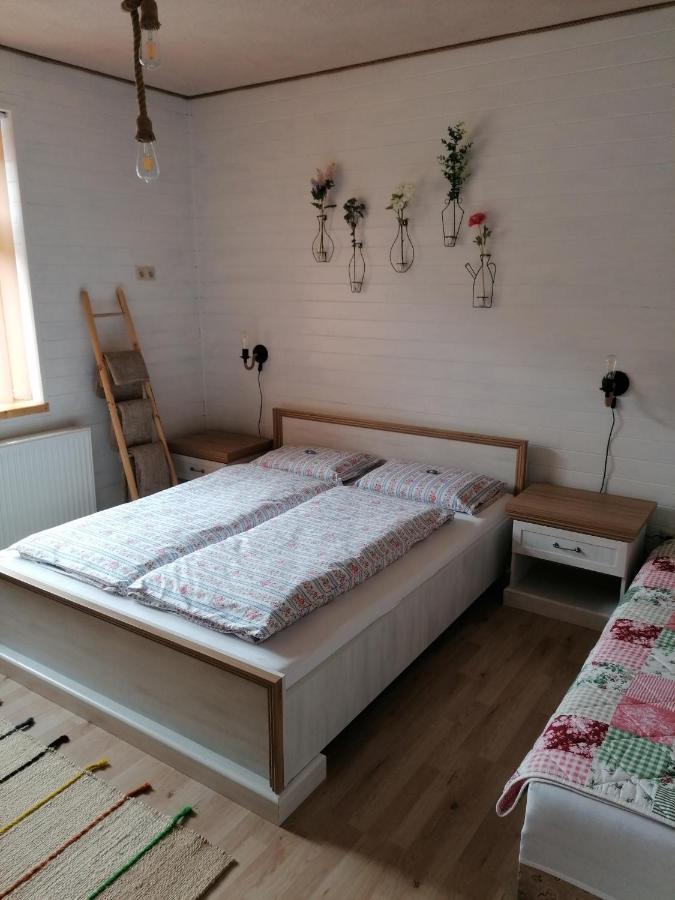 Apartman Trstinka Trstené Eksteriør billede